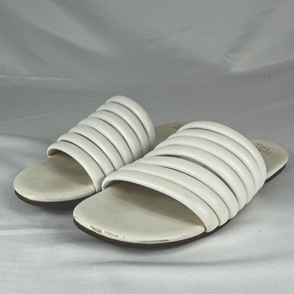 Time and Tru Shoes - Time & Tru White Strappy Slide Sandals